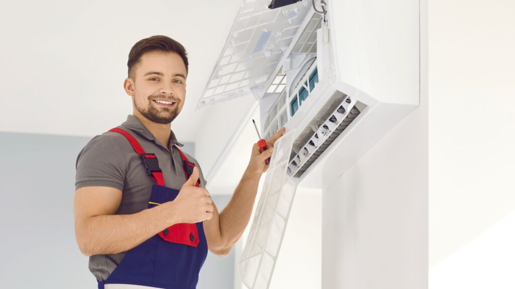 appliances expert team repairing ac service in greater noida